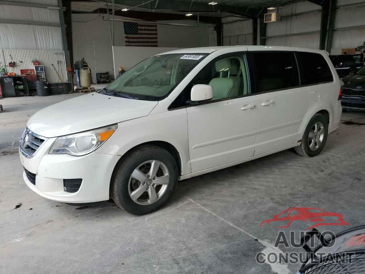 VOLKSWAGEN ROUTAN 2010 - 2V4RW3D10AR294345