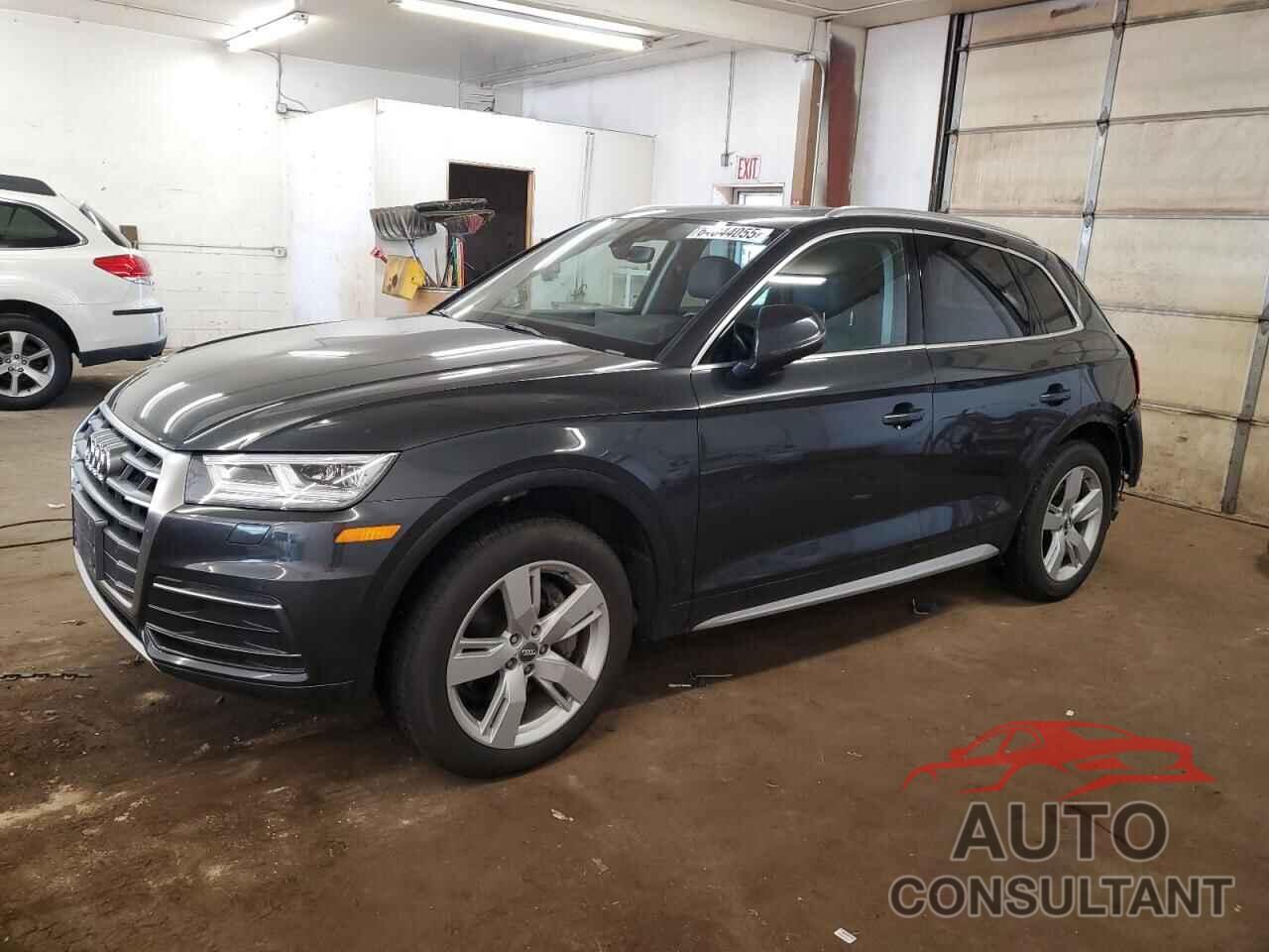 AUDI Q5 2018 - WA1BNAFY3J2006551