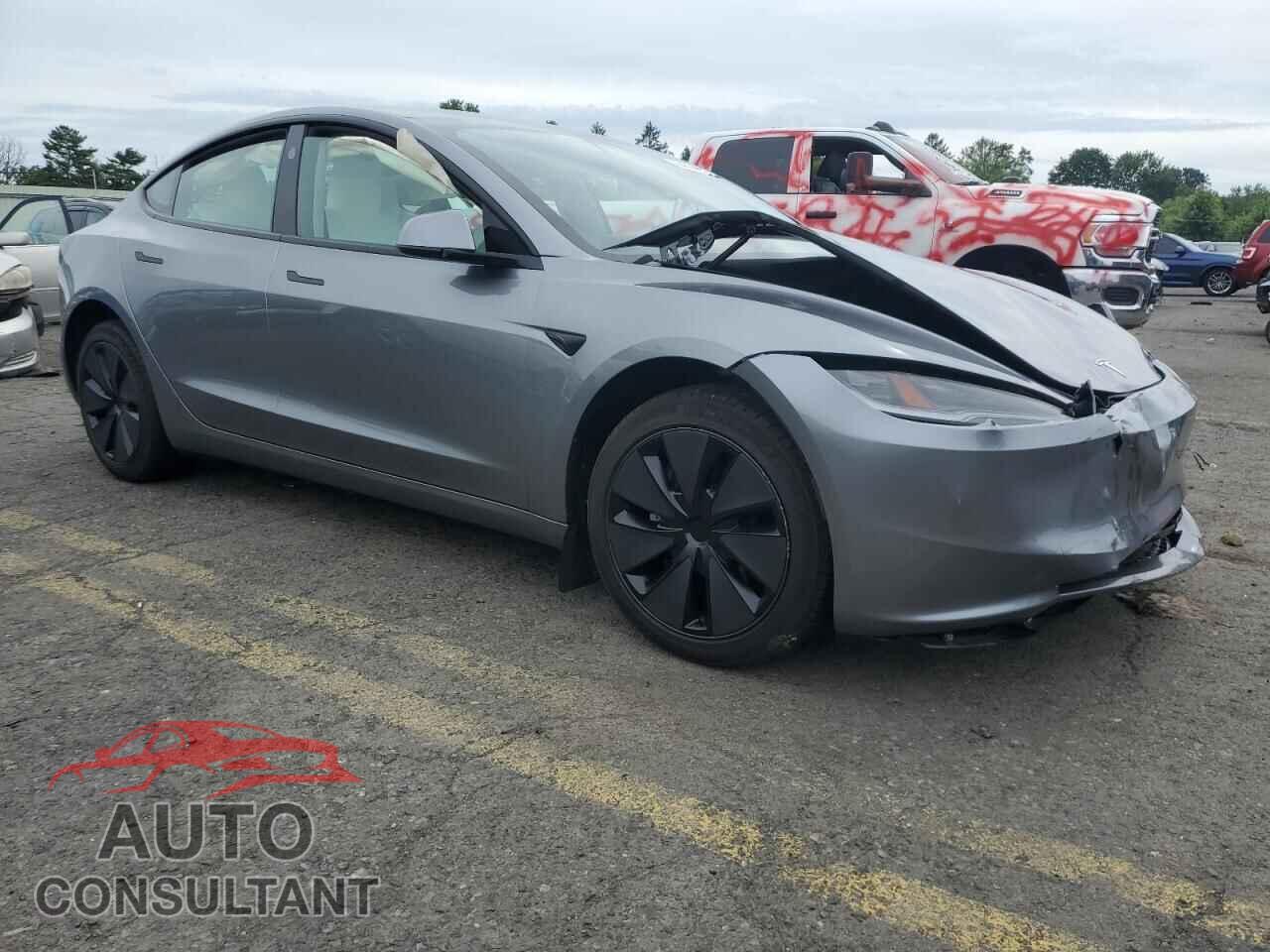 TESLA MODEL 3 2025 - 5YJ3E1EB1SF969521