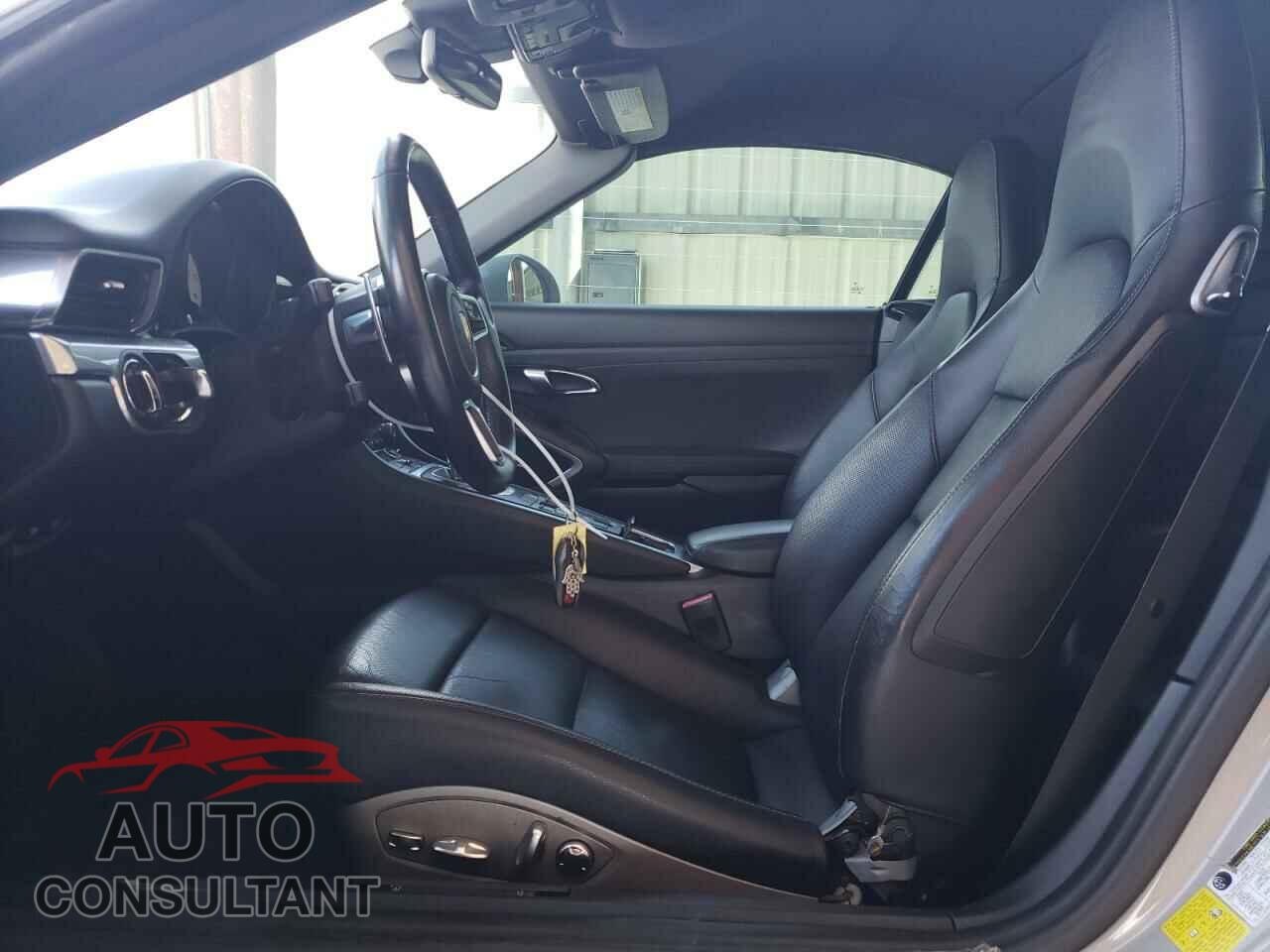 PORSCHE 911 2018 - WP0CB2A95JS147906