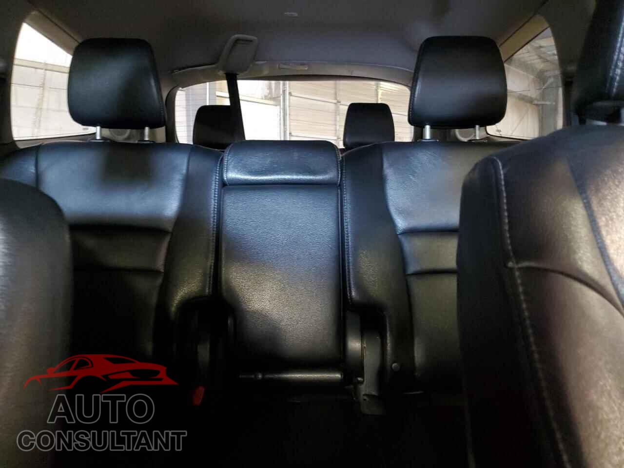 HONDA PILOT 2017 - 5FNYF6H95HB028090