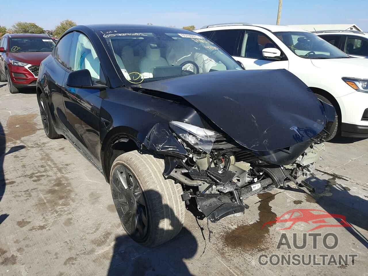 TESLA MODEL Y 2021 - 5YJYGDEE1MF284255