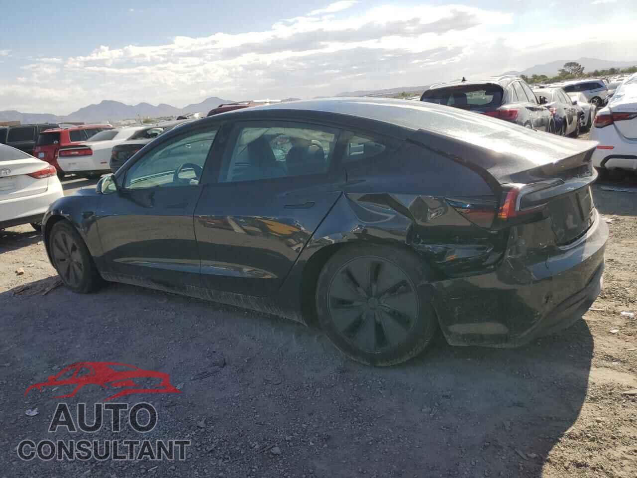 TESLA MODEL 3 2024 - 5YJ3E1EA5RF737487