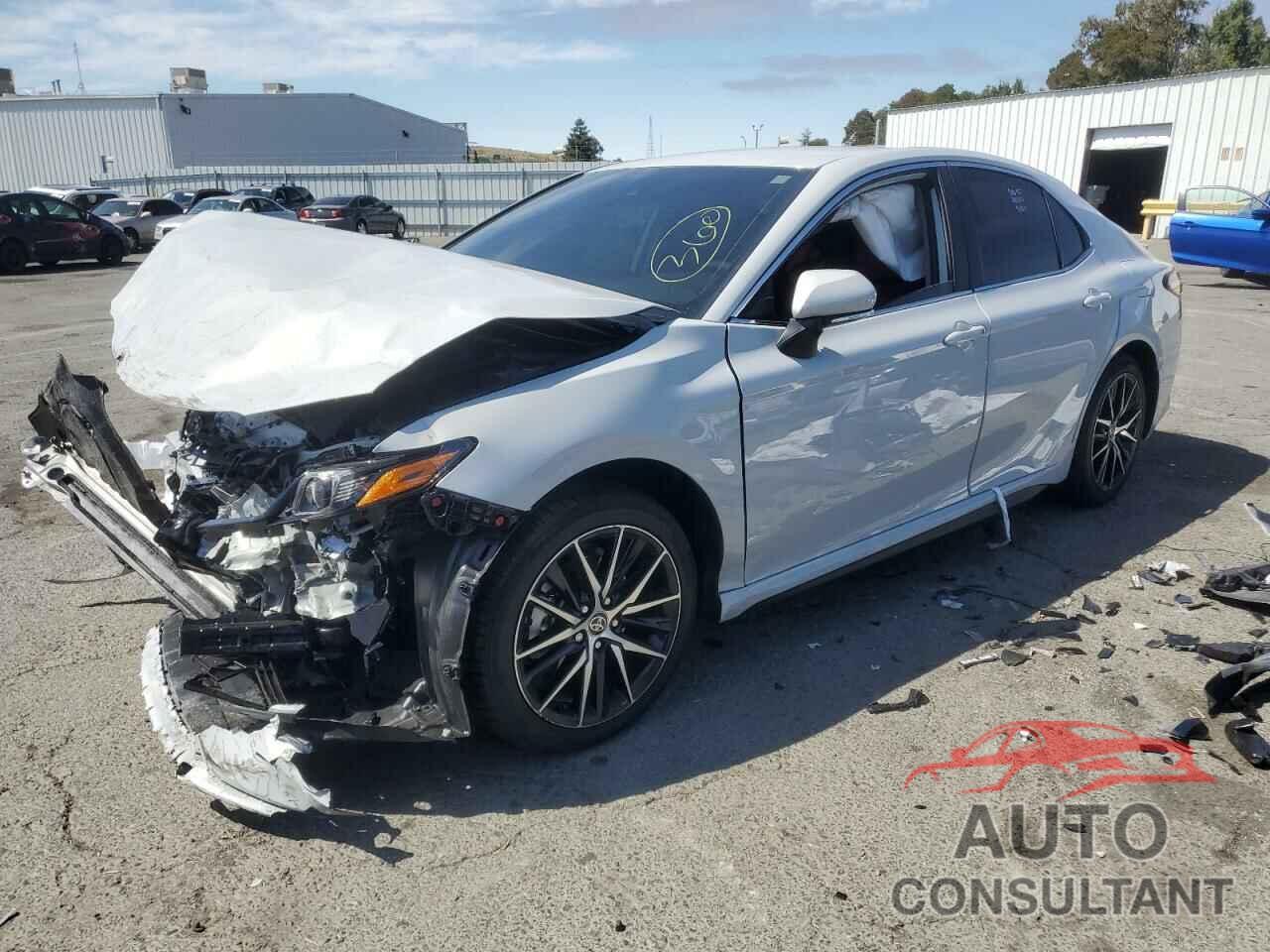 TOYOTA CAMRY 2024 - 4T1G11AK2RU230576