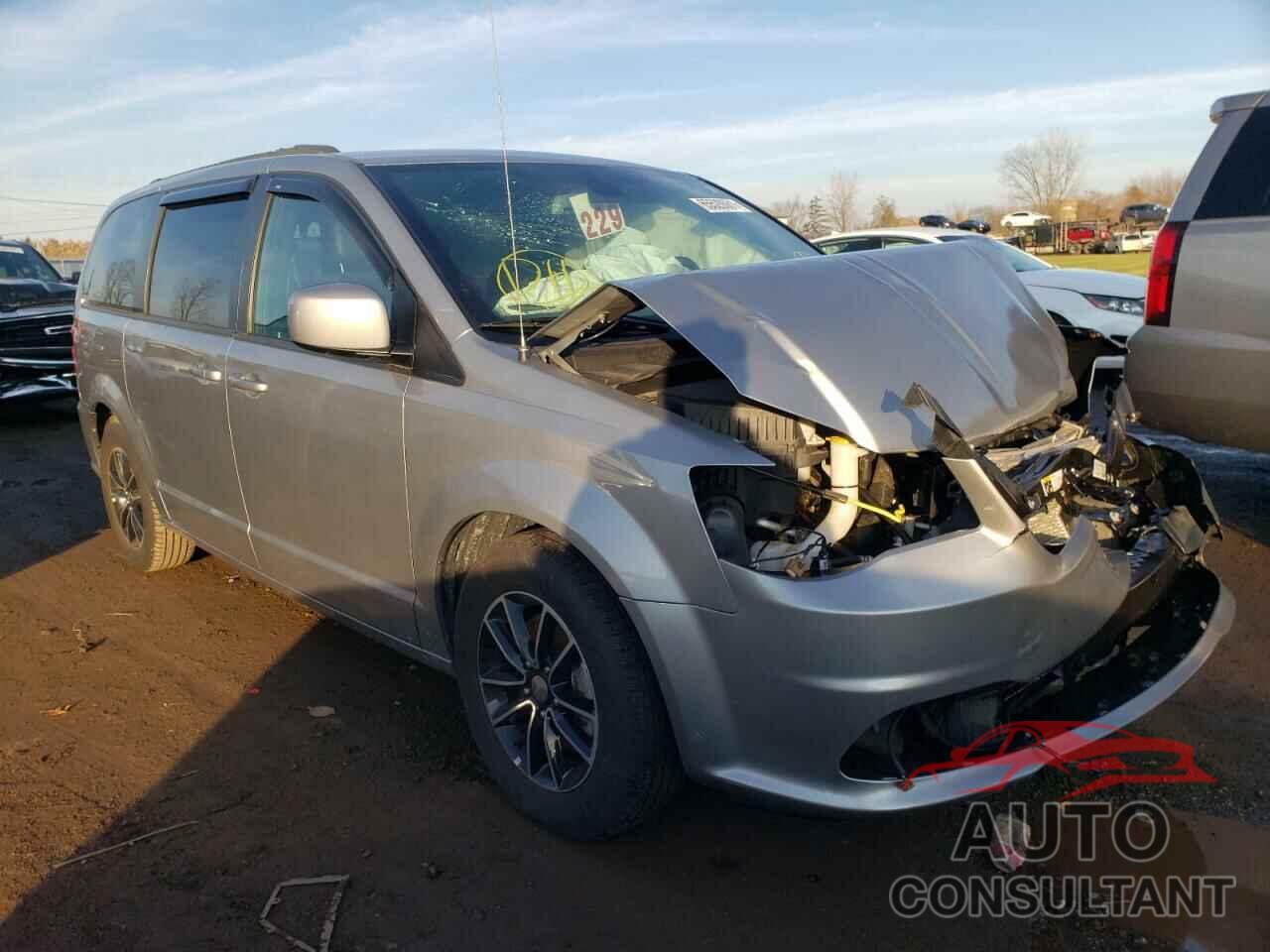 DODGE GRAND CARA 2018 - 2C4RDGEG8JR335086