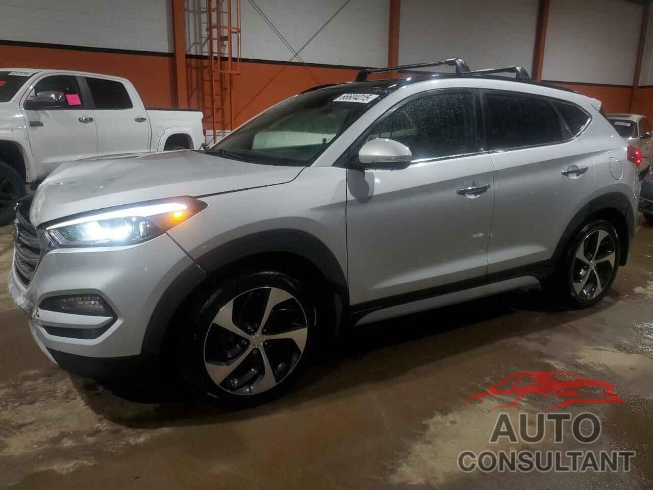 HYUNDAI TUCSON 2018 - KM8J3CA28JU837114