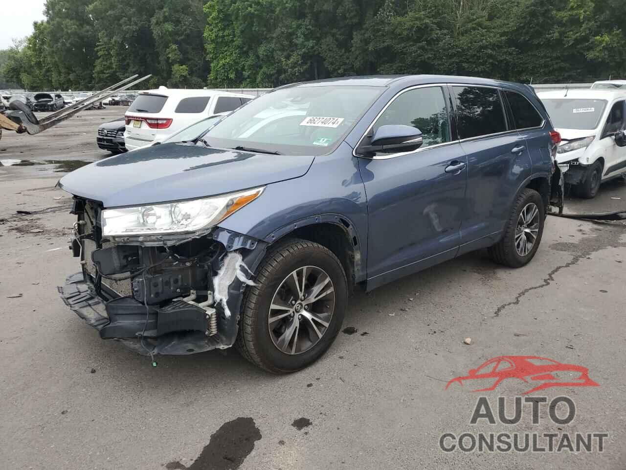 TOYOTA HIGHLANDER 2018 - 5TDBZRFH0JS908818