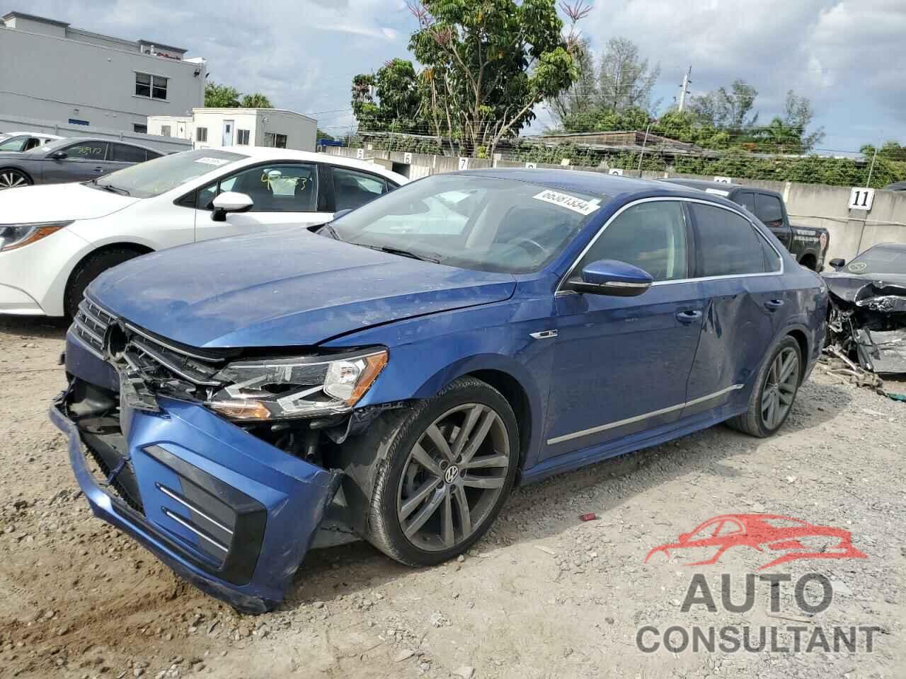 VOLKSWAGEN PASSAT 2017 - 1VWDT7A31HC006701