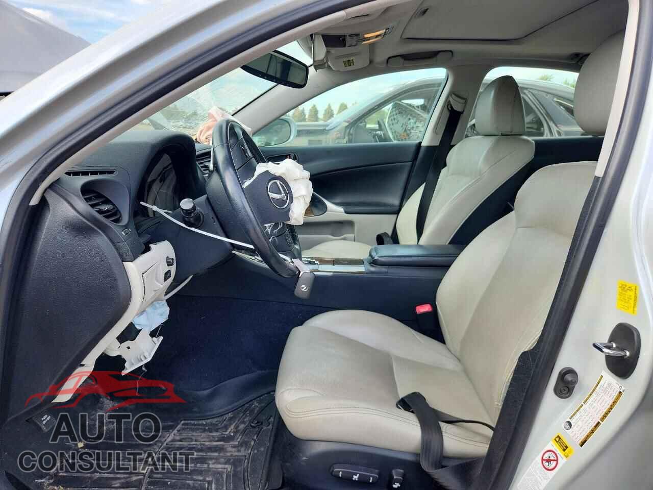 LEXUS IS 2010 - JTHCF5C29A5042174