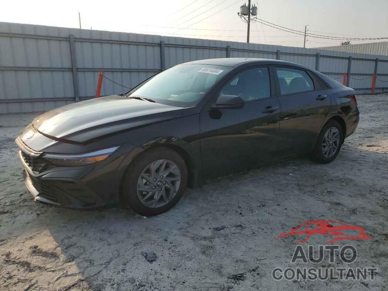 HYUNDAI ELANTRA 2024 - KMHLM4DG8RU757018