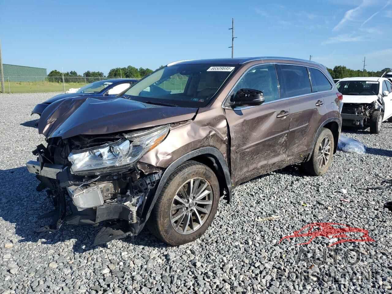 TOYOTA HIGHLANDER 2019 - 5TDJZRFH5KS956568