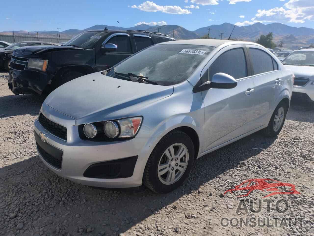 CHEVROLET SONIC 2014 - 1G1JC5SH6E4236771