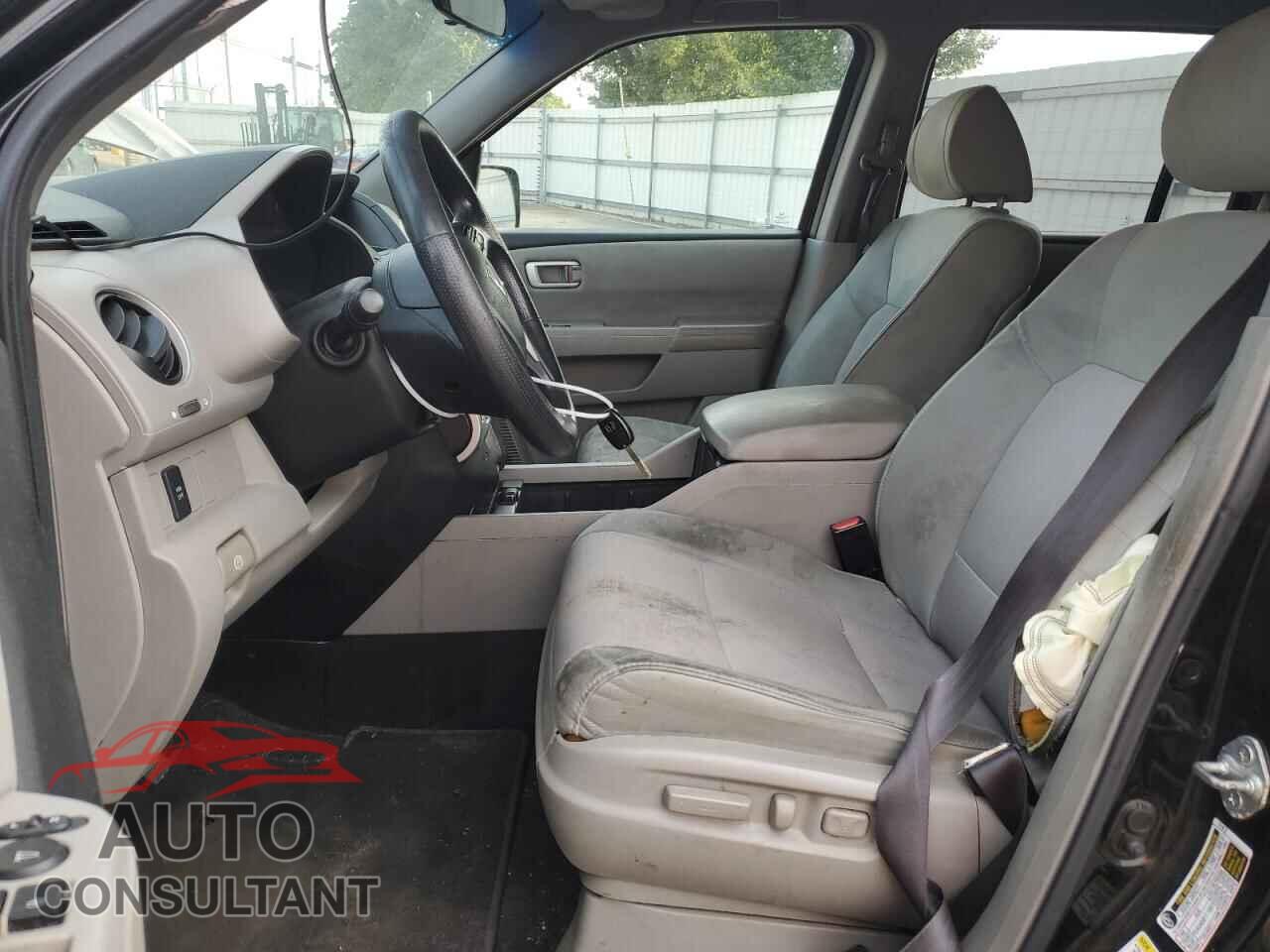 HONDA PILOT 2011 - 5FNYF3H43BB038286