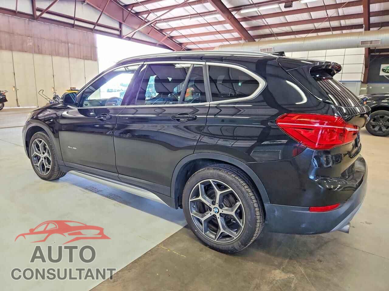 BMW X1 2017 - WBXHT3C37H5F85875