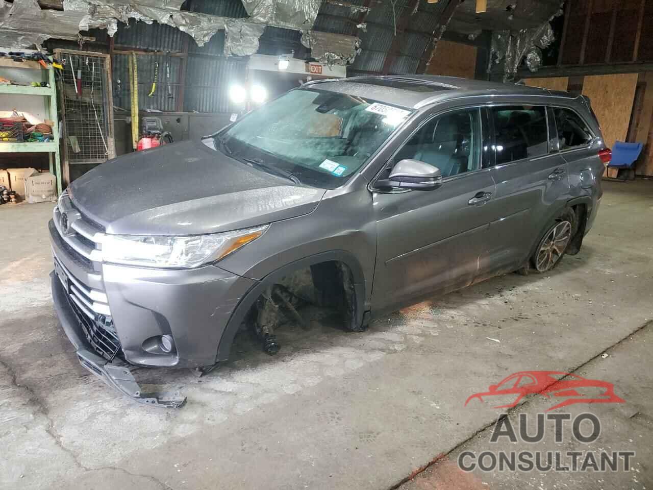 TOYOTA HIGHLANDER 2019 - 5TDJZRFH2KS563014