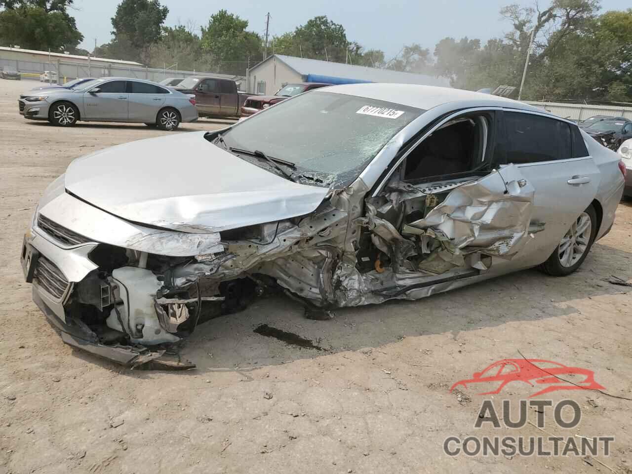 CHEVROLET MALIBU 2018 - 1G1ZD5ST4JF122979