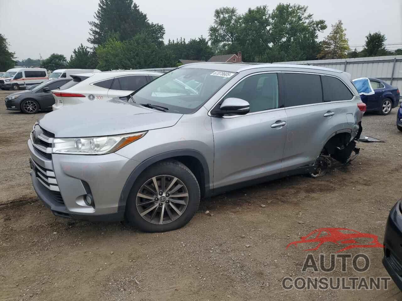 TOYOTA HIGHLANDER 2019 - 5TDKZRFH7KS557763