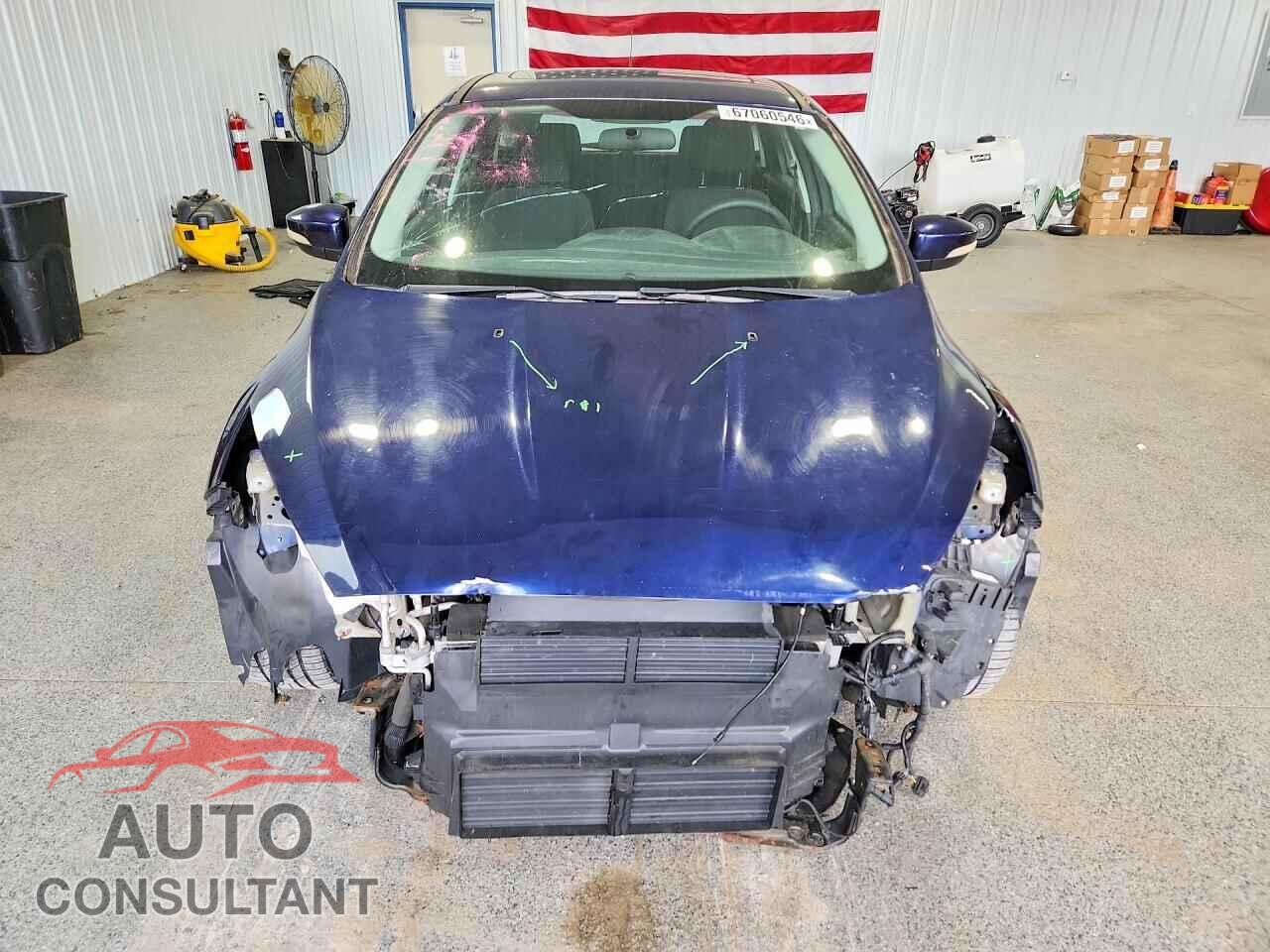 FORD FOCUS 2017 - 1FADP3M23HL213535