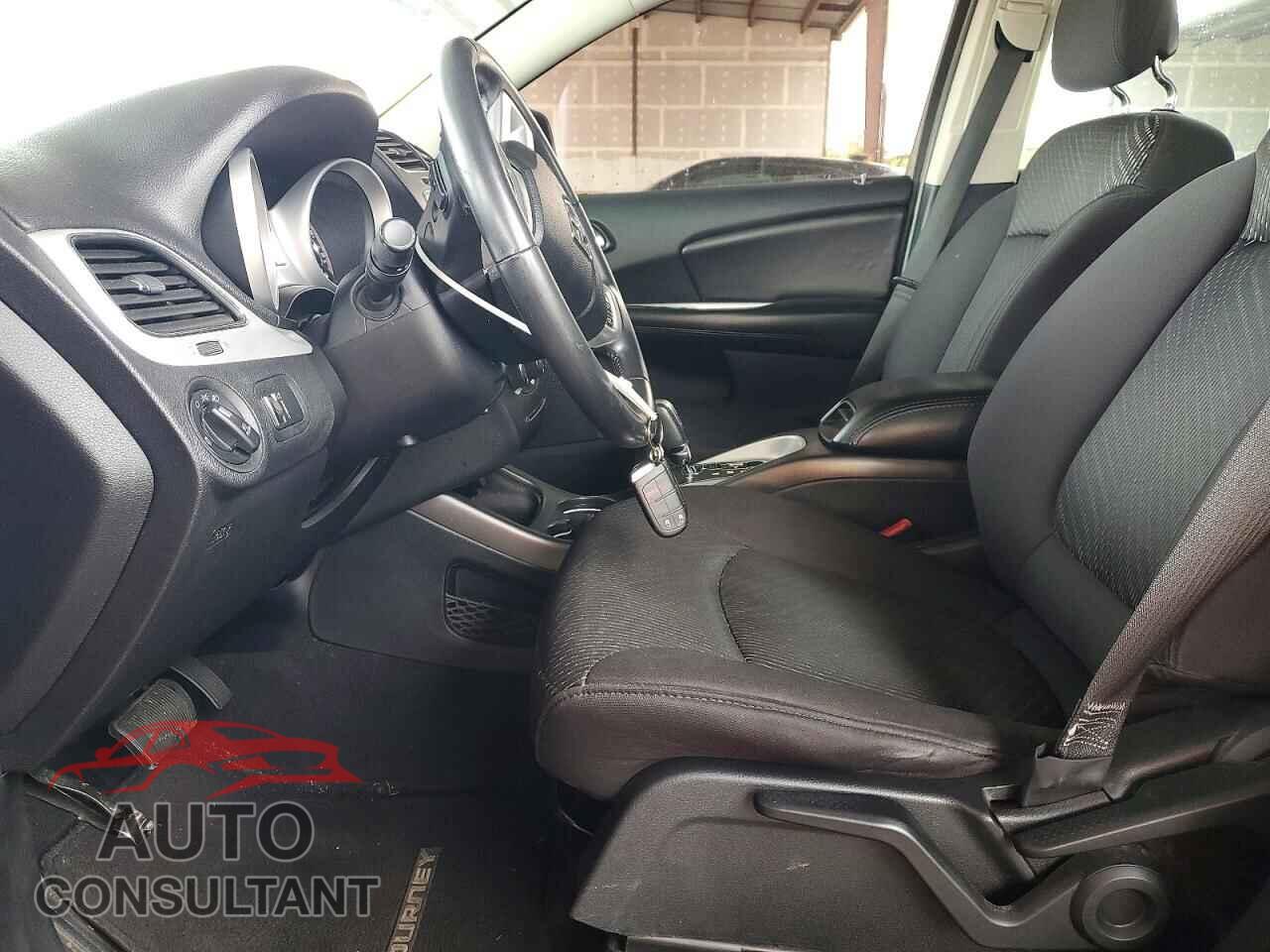 DODGE JOURNEY 2013 - 3C4PDCBB0DT722046