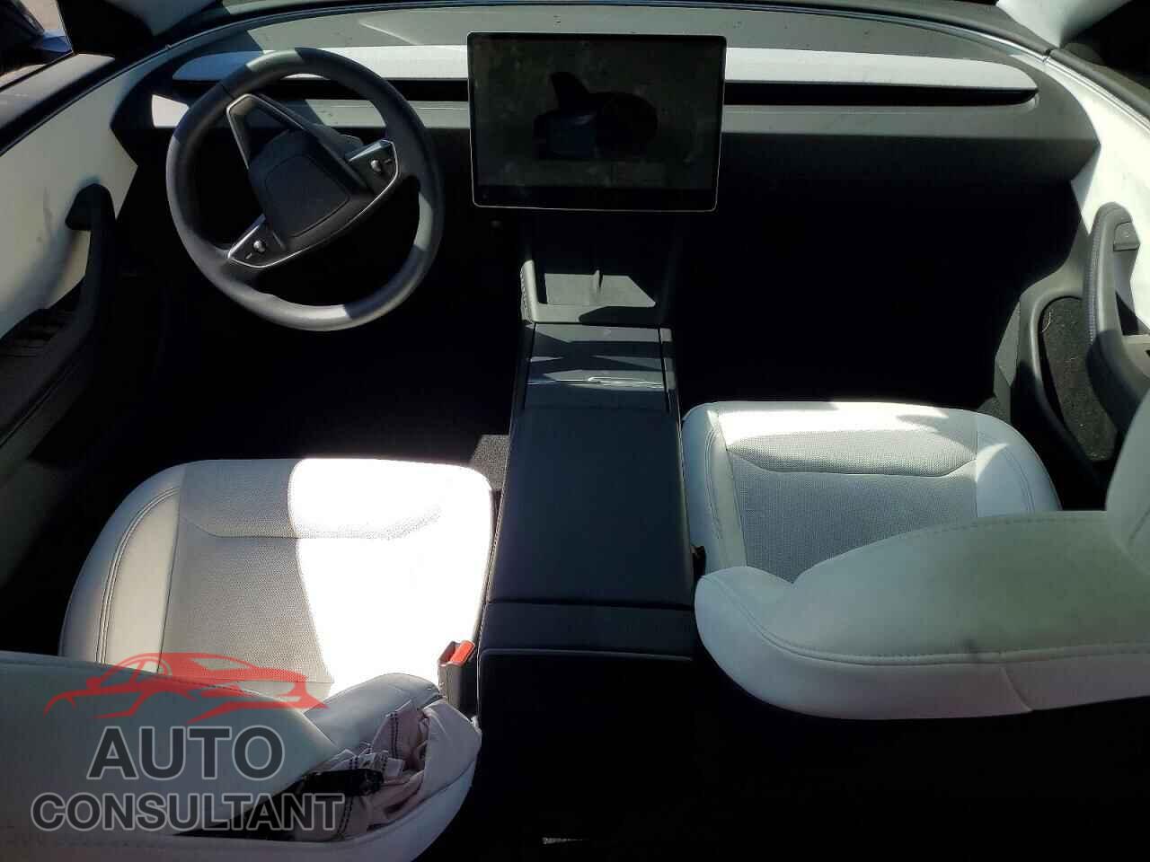 TESLA MODEL 3 2024 - 5YJ3E1EA2RF815448