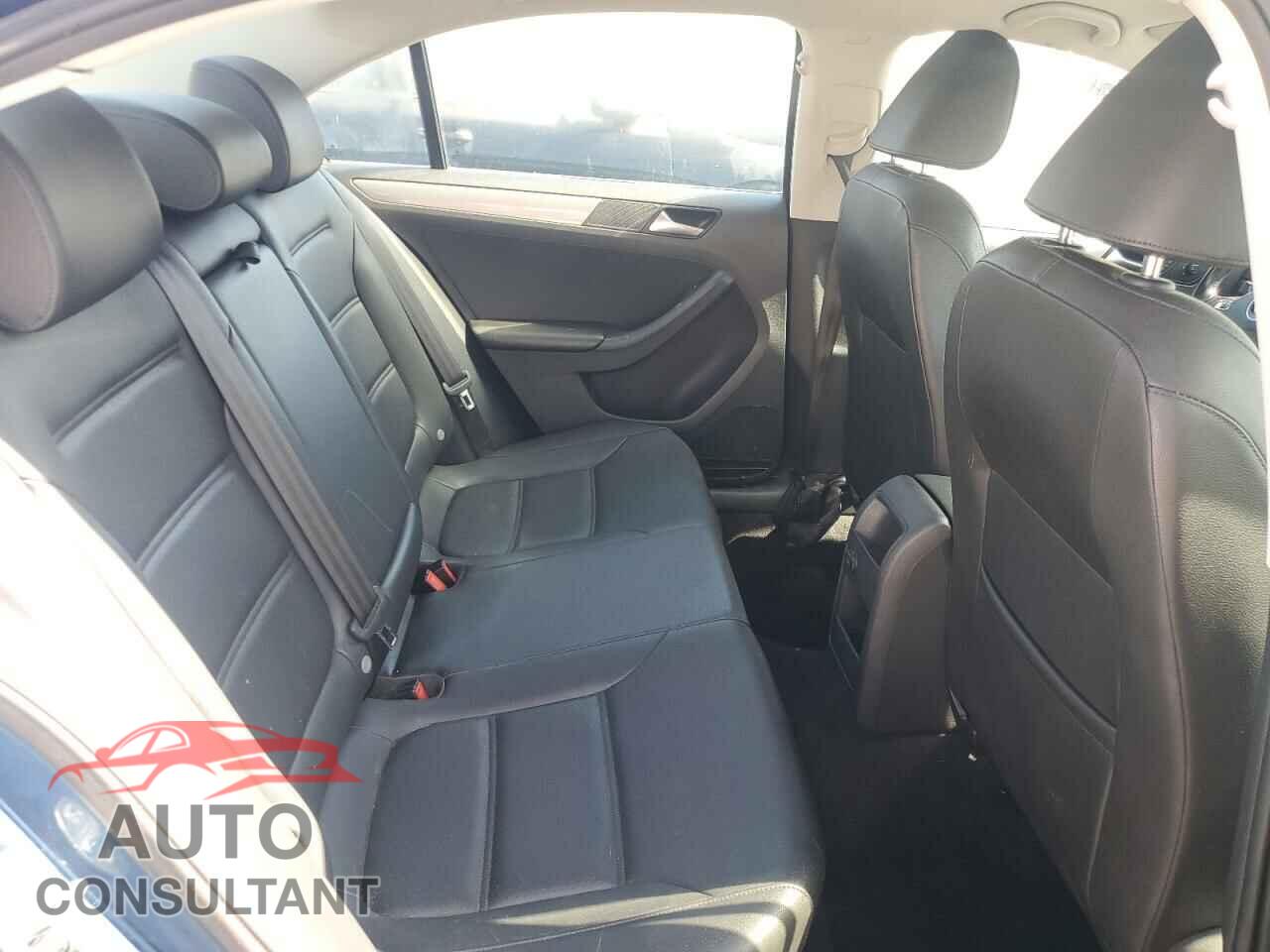 VOLKSWAGEN JETTA 2017 - 3VWDB7AJ6HM281187
