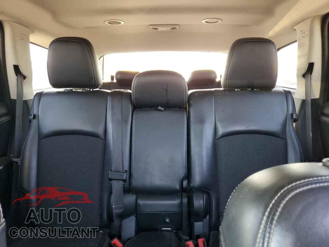 DODGE JOURNEY 2017 - 3C4PDCGGXHT536816