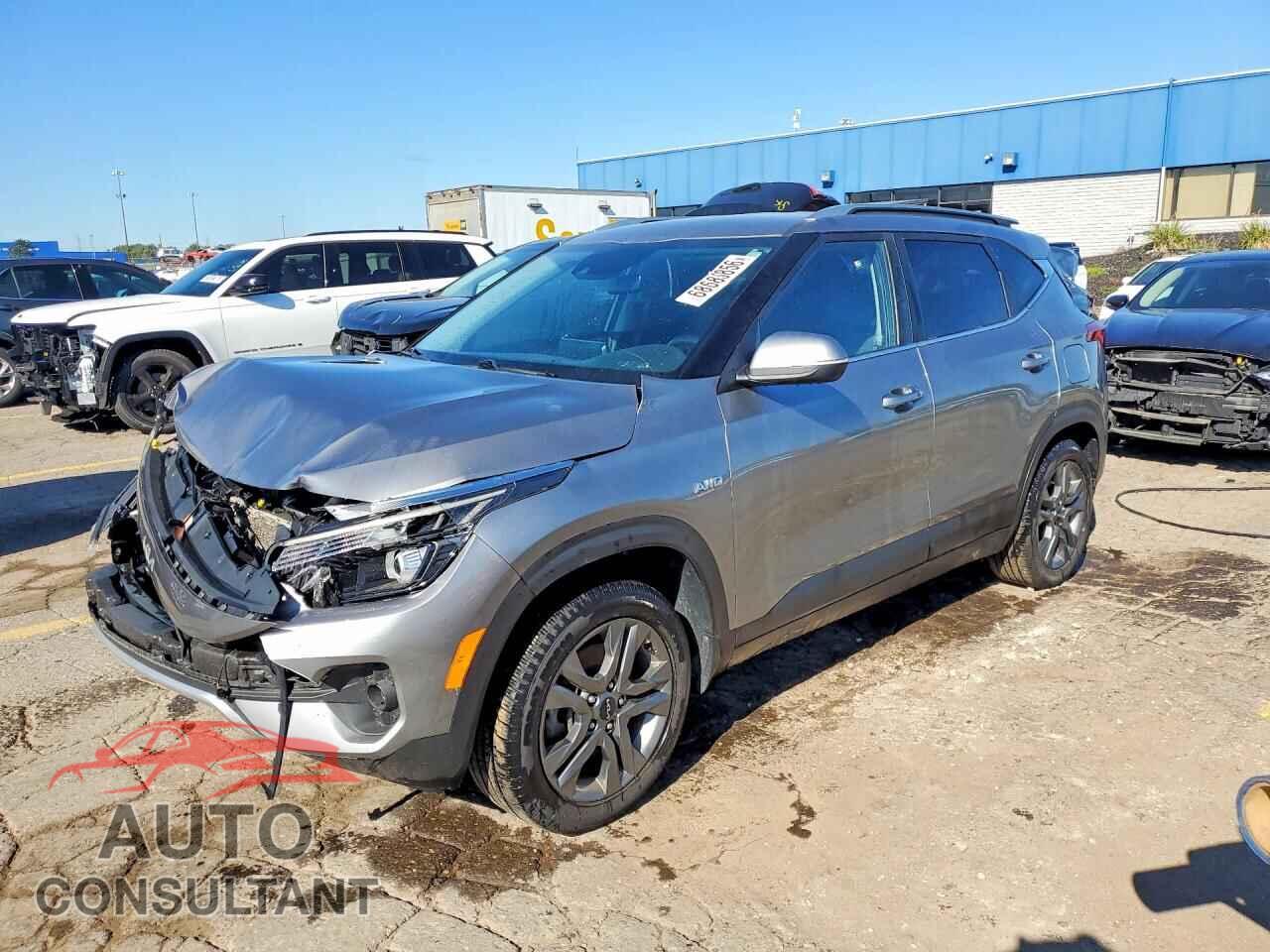 KIA SELTOS 2023 - KNDEUCAA2P7423568