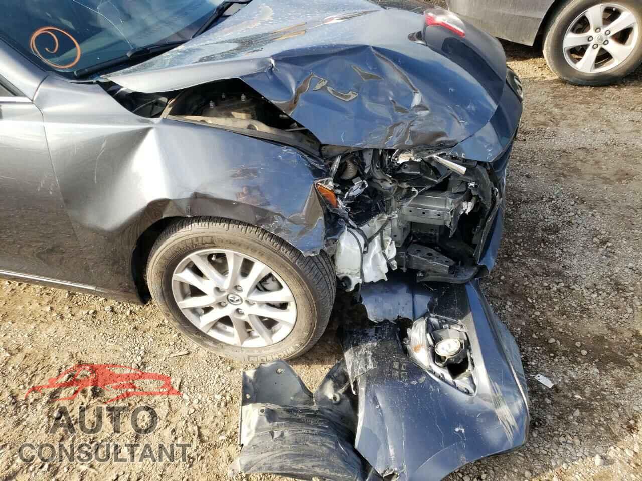 MAZDA 3 2016 - JM1BM1V74G1353760