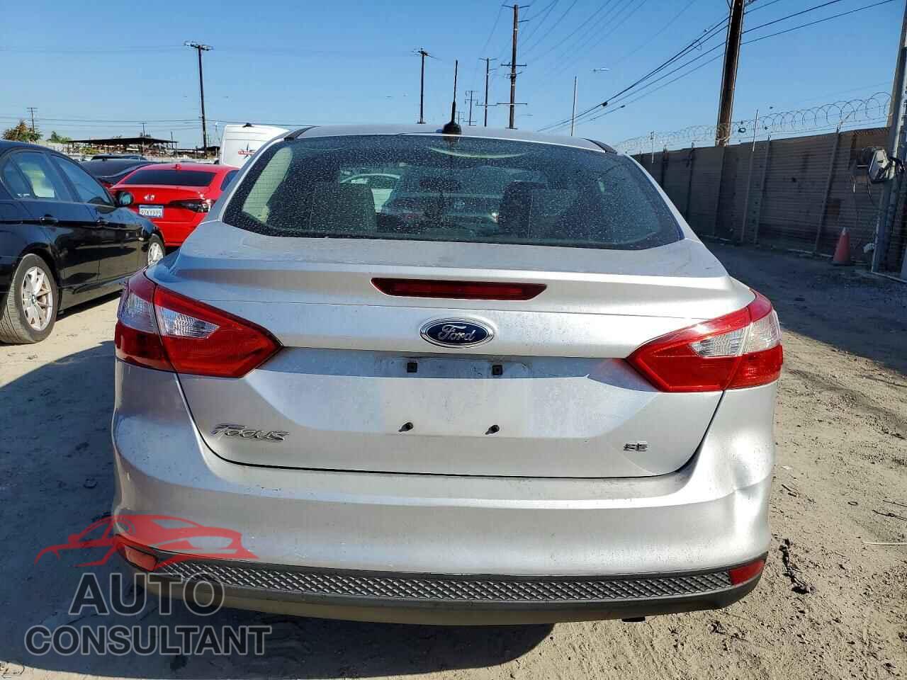 FORD FOCUS 2014 - 1FADP3F29EL144309