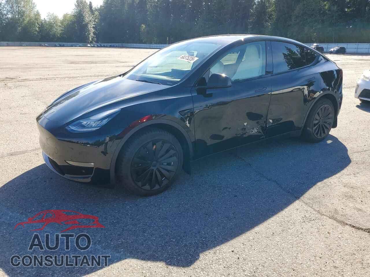TESLA MODEL Y 2021 - 5YJYGDED1MF116297