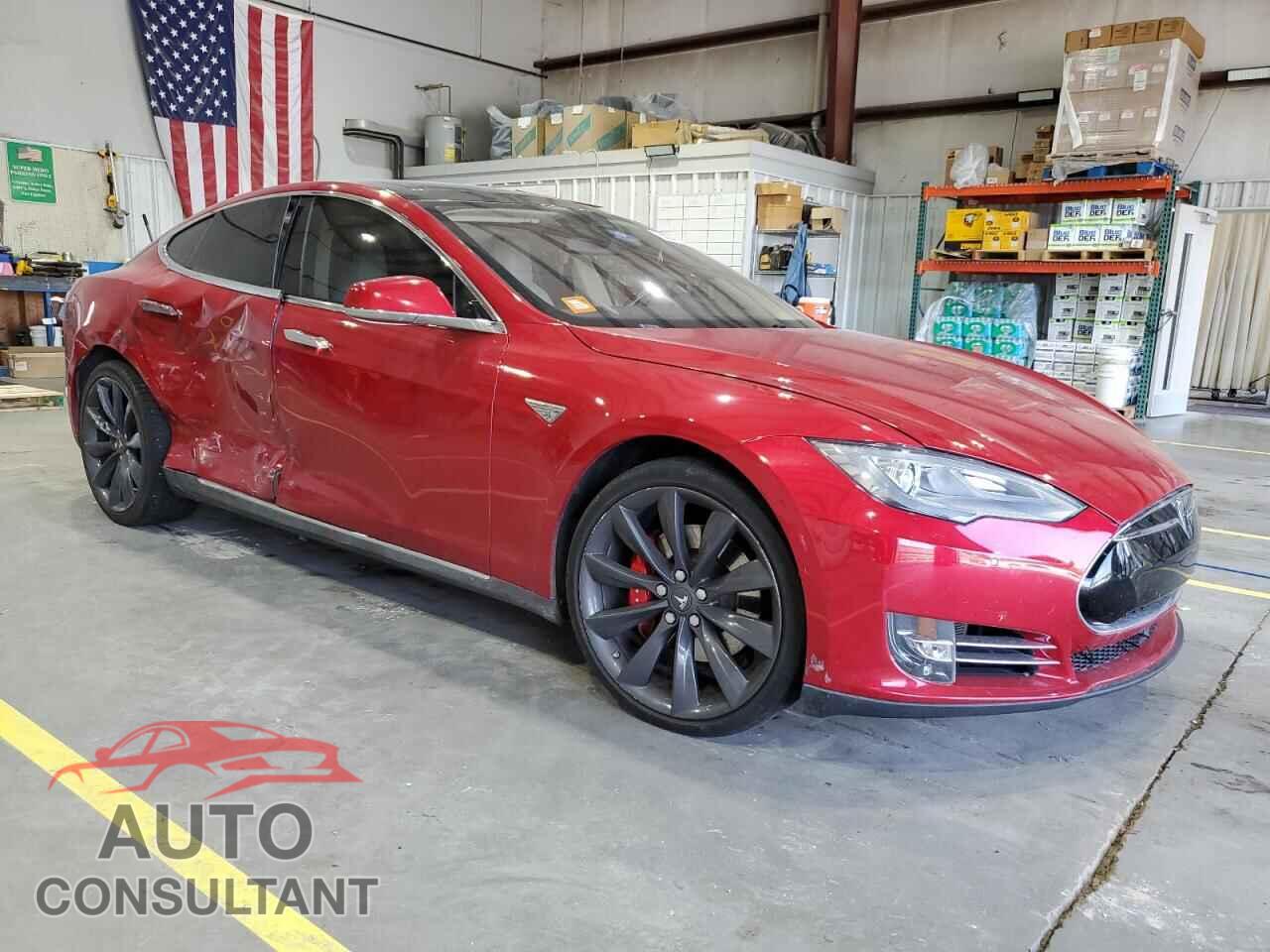 TESLA MODEL S 2015 - 5YJSA1E48FF119111