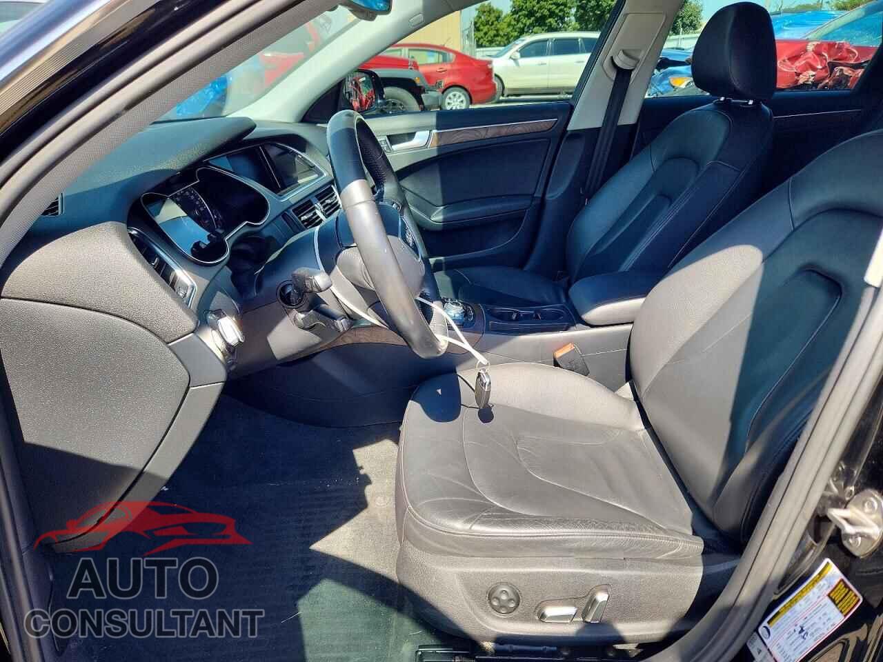 AUDI A4 2013 - WAUFFAFL7DA104210
