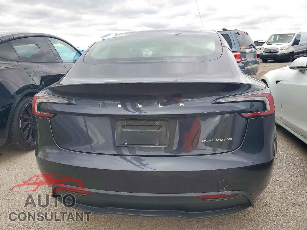 TESLA MODEL 3 2024 - 5YJ3E1EB2RF819041