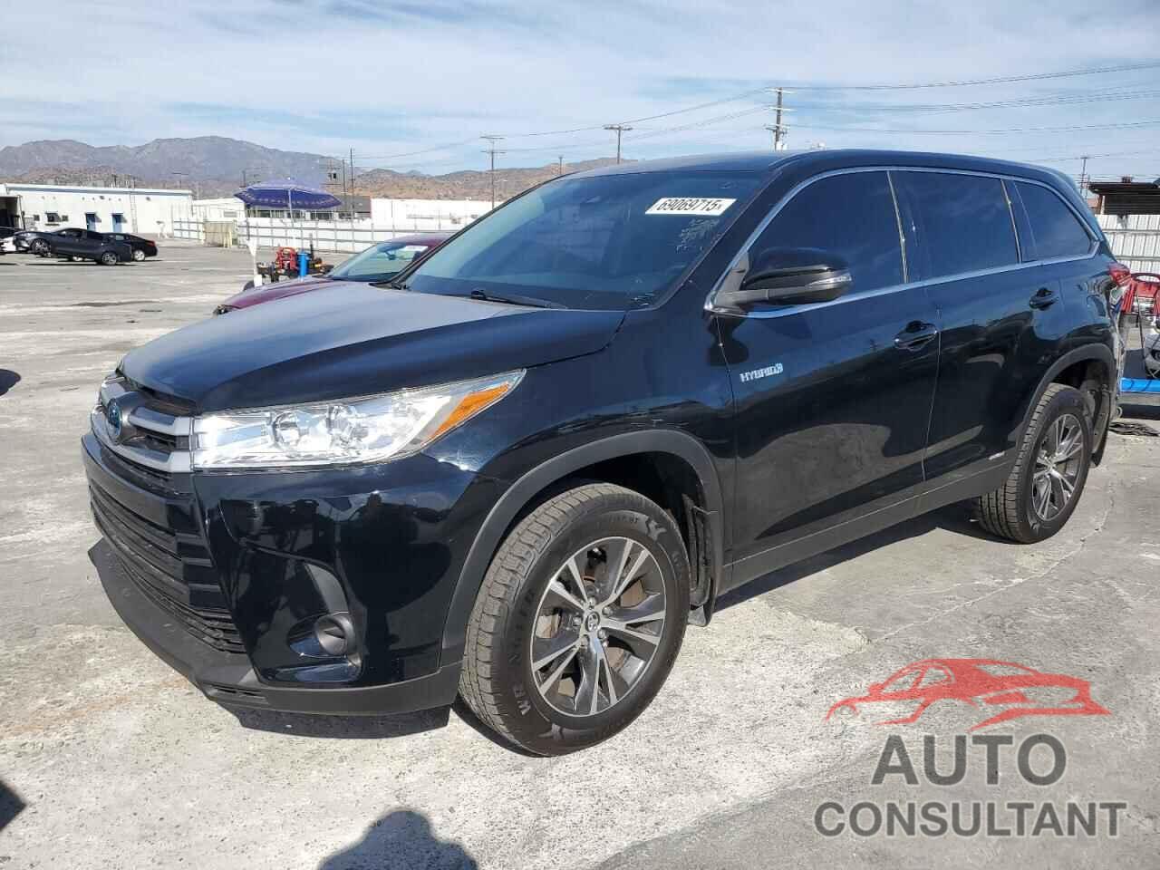 TOYOTA HIGHLANDER 2019 - 5TDBGRFH6KS075727