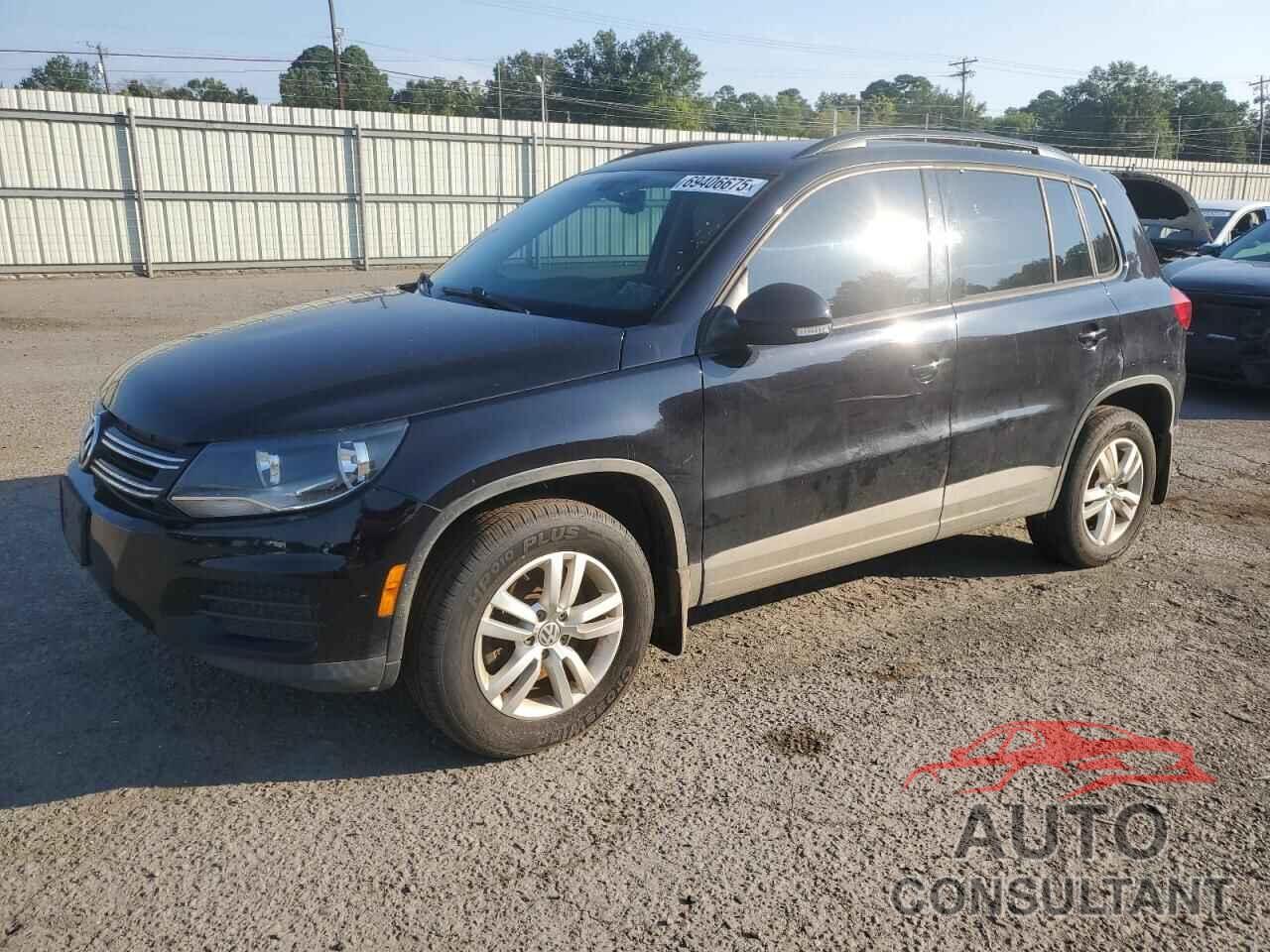 VOLKSWAGEN TIGUAN 2017 - WVGAV7AX9HK033407