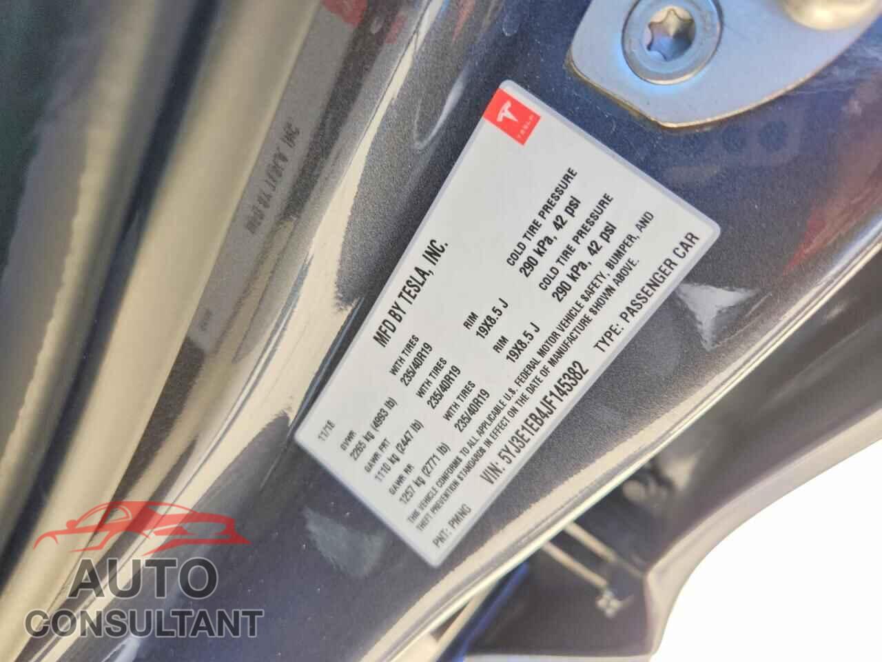 TESLA MODEL 3 2018 - 5YJ3E1EB4JF145382