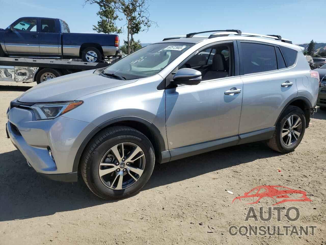TOYOTA RAV4 2018 - JTMWFREV5JJ161845