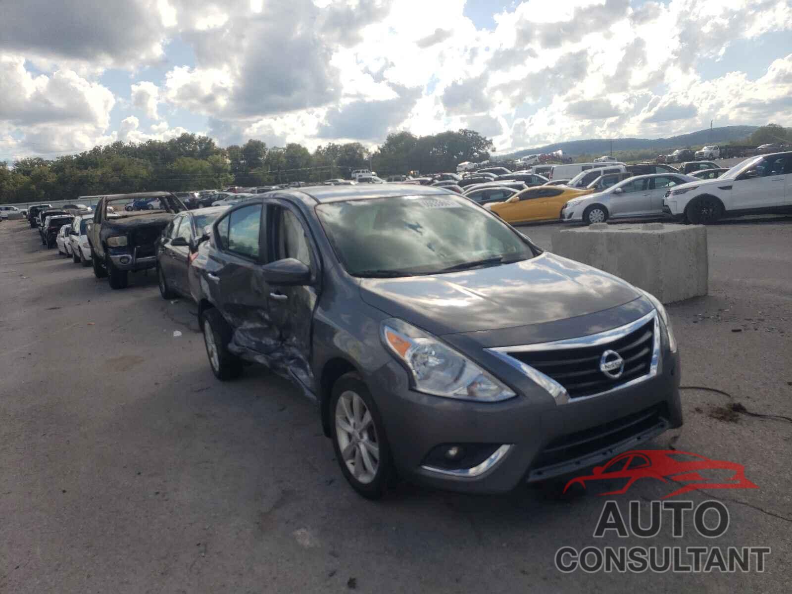 NISSAN VERSA 2017 - 3N1CN7AP4HL847639