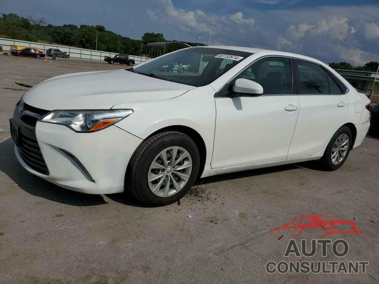 TOYOTA CAMRY 2016 - 4T4BF1FK9GR526590