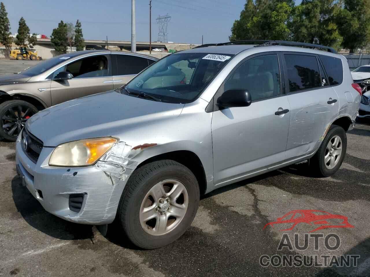 TOYOTA RAV4 2011 - JTMKF4DV5B5043033