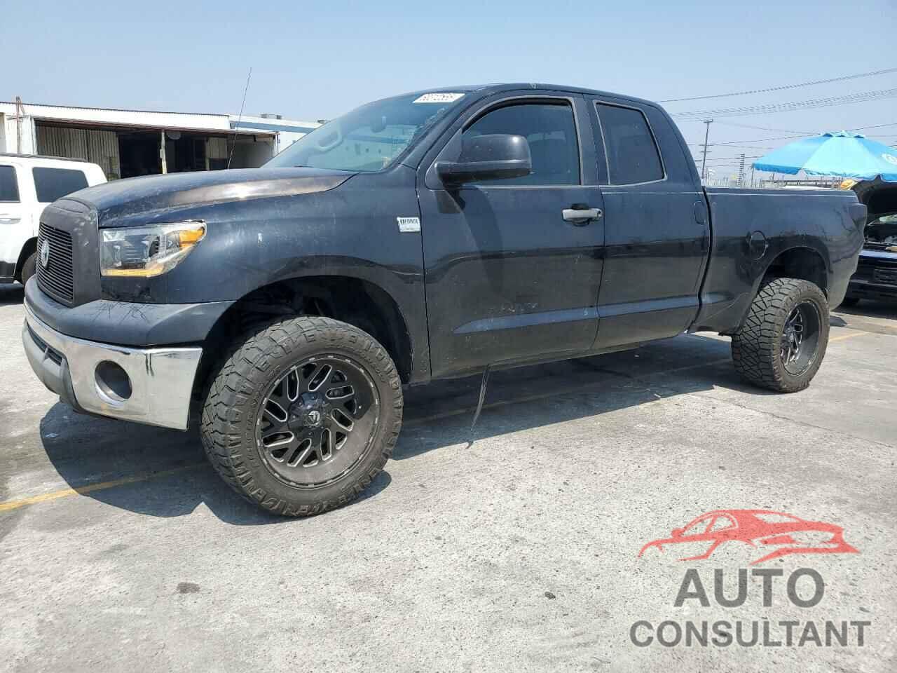 TOYOTA TUNDRA 2011 - 5TFRY5F12BX103041