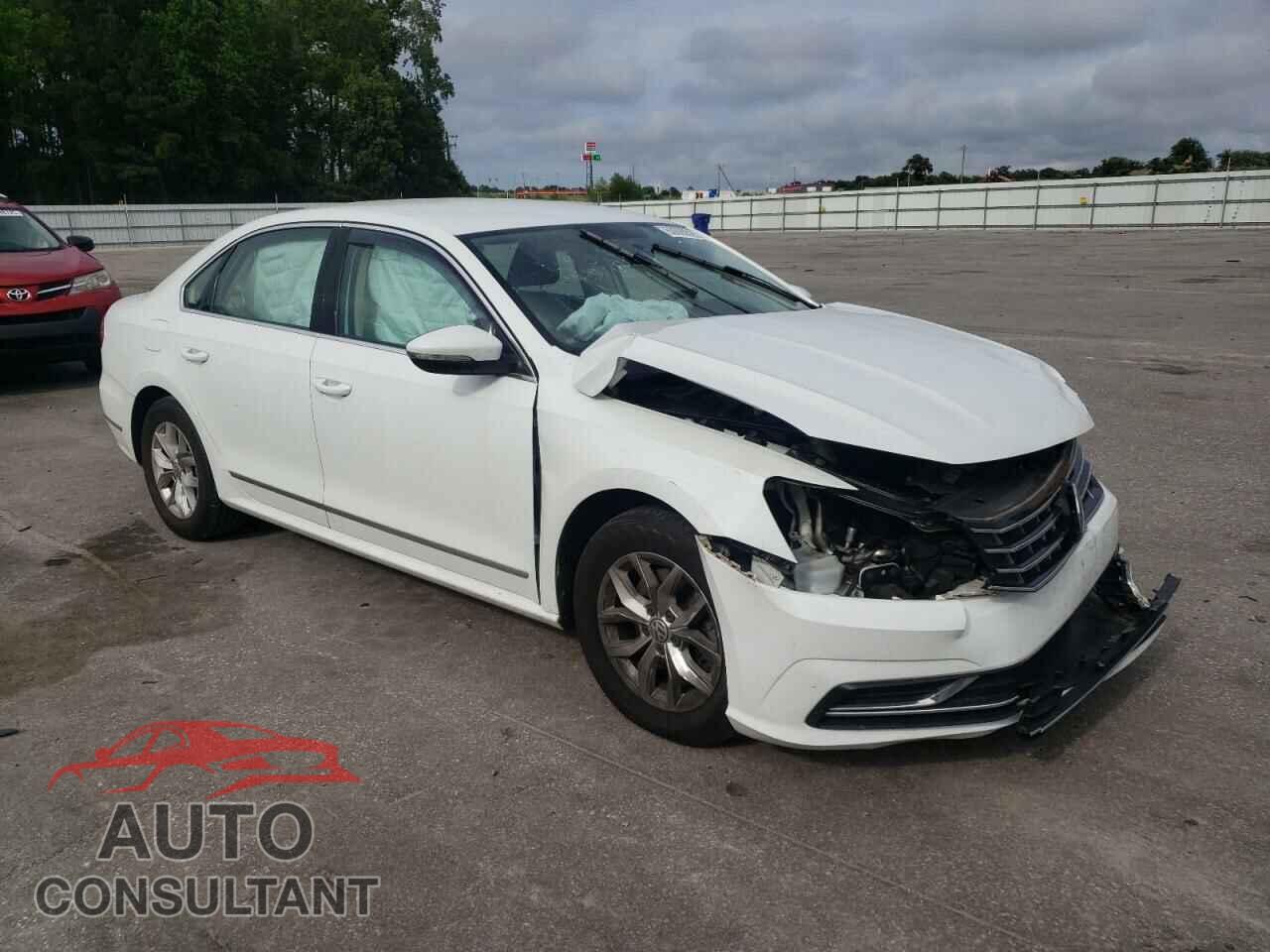 VOLKSWAGEN PASSAT 2017 - 1VWAT7A33HC047009