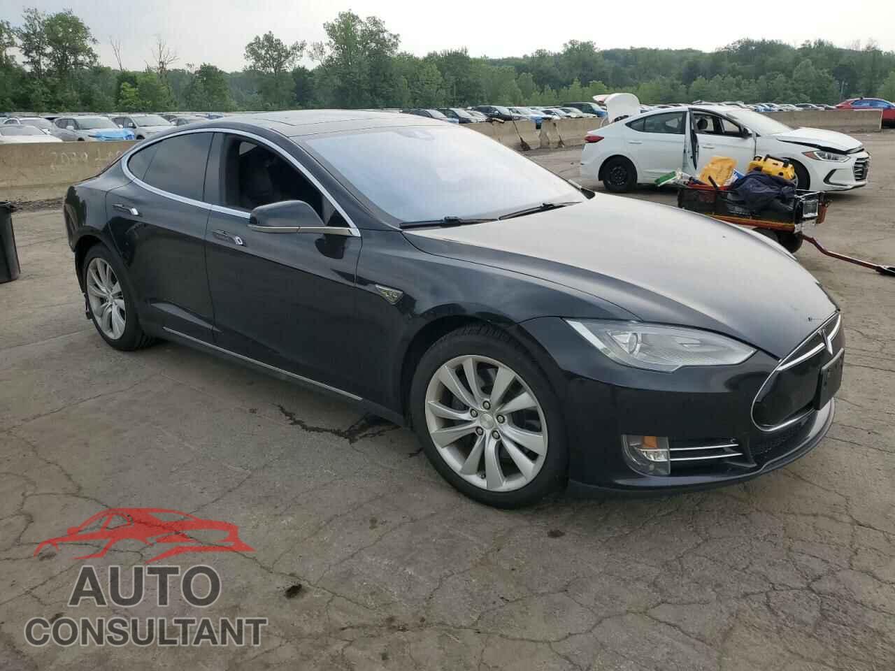 TESLA MODEL S 2015 - 5YJSA4H27FF091121