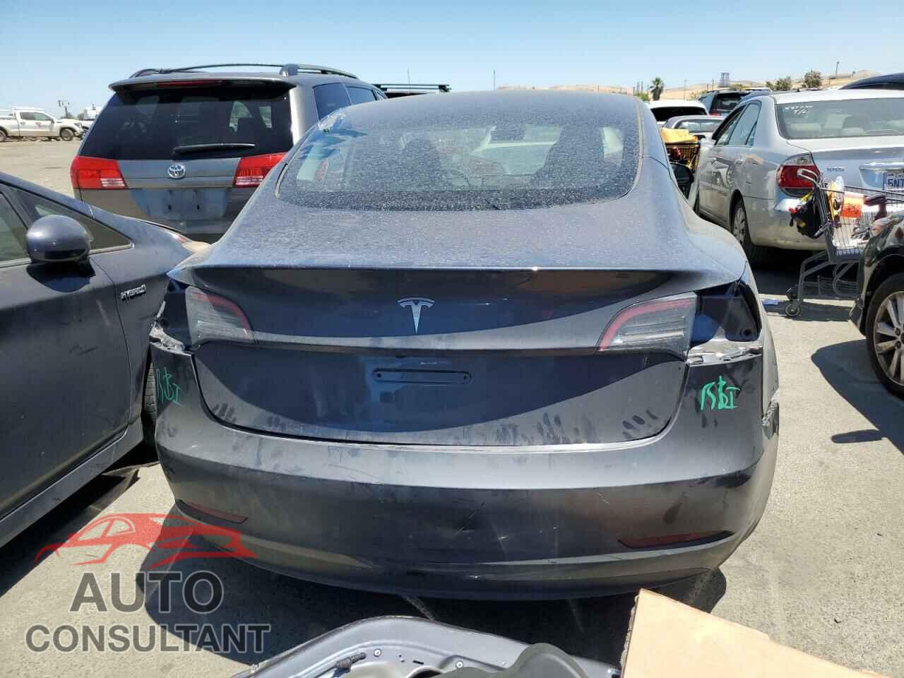 TESLA MODEL 3 2023 - 5YJ3E1EA7PF684496