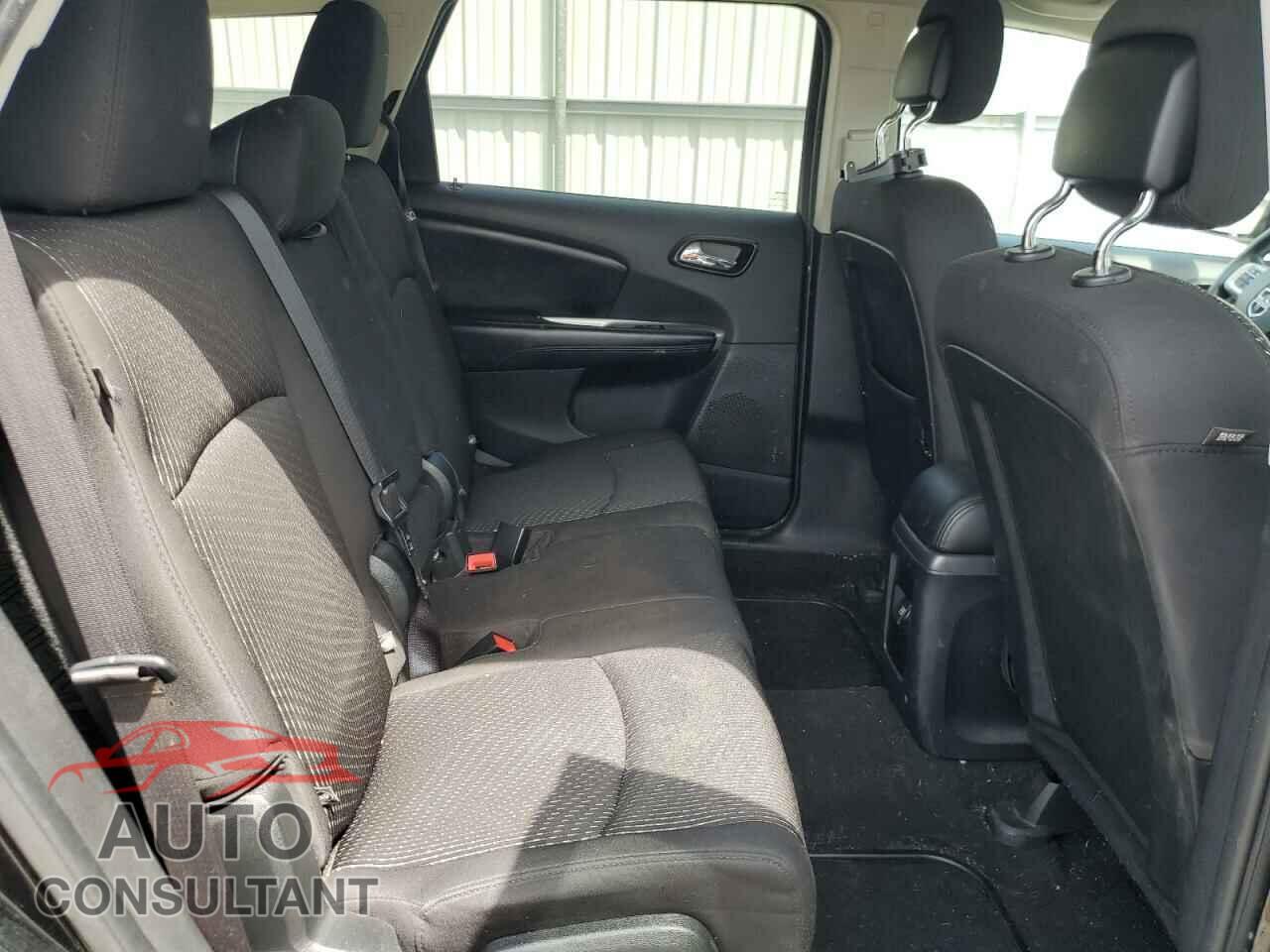 DODGE JOURNEY 2015 - 3C4PDCBB2FT631993