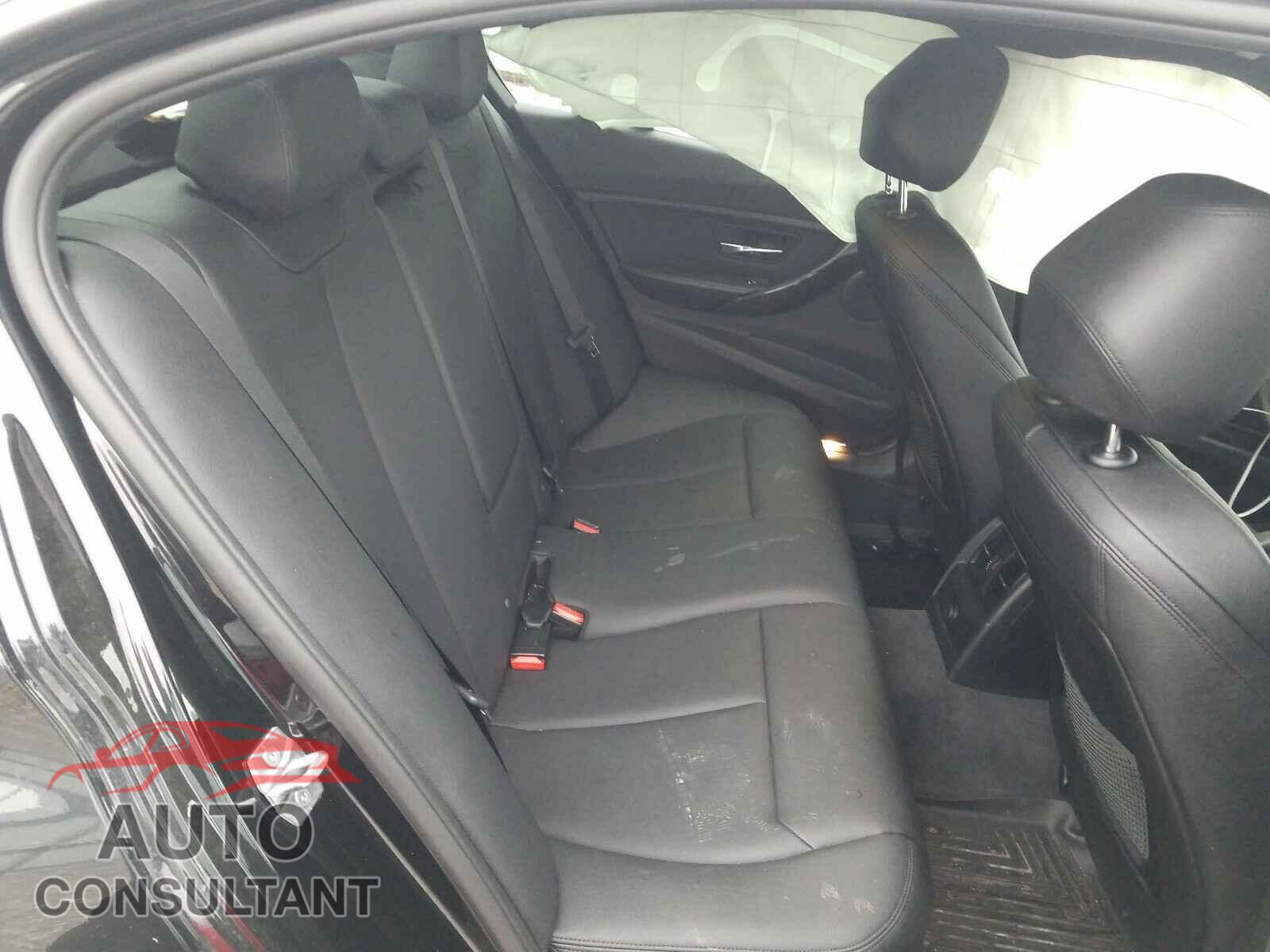 BMW 3 SERIES 2016 - WBA8A9C5XGK618286