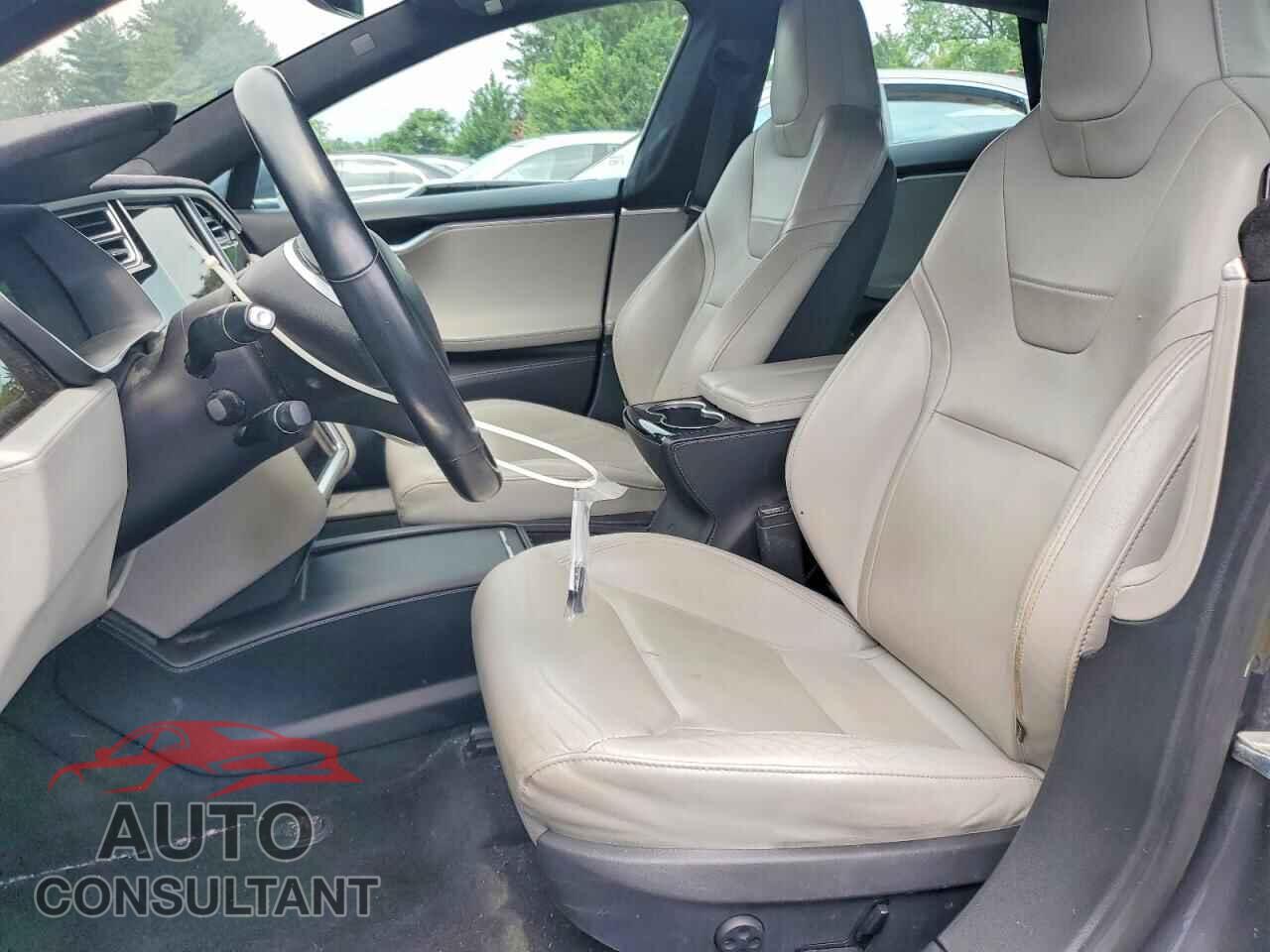TESLA MODEL S 2016 - 5YJSA1E26GF142161