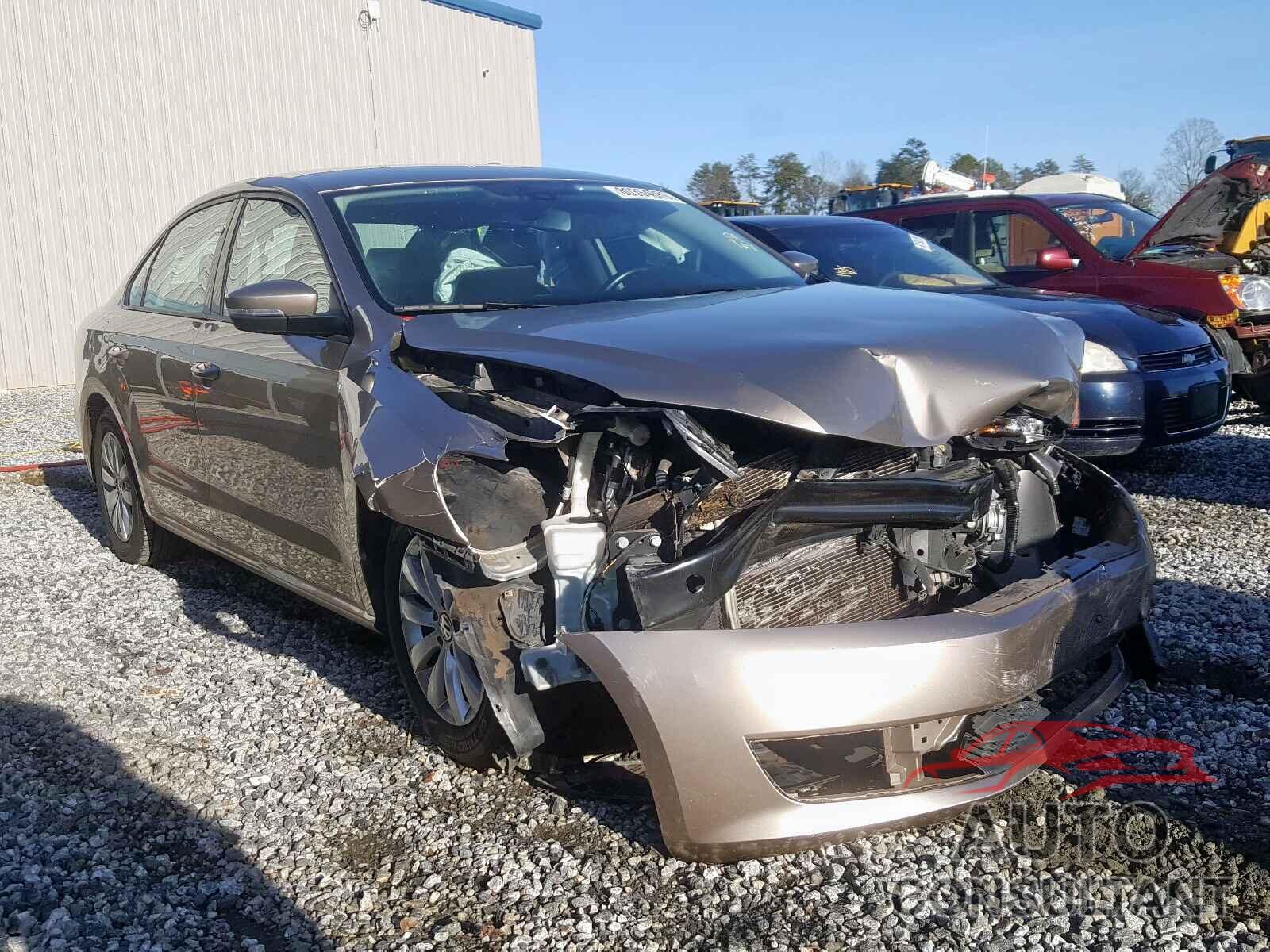 VOLKSWAGEN PASSAT 2015 - 1VWAT7A30FC100746