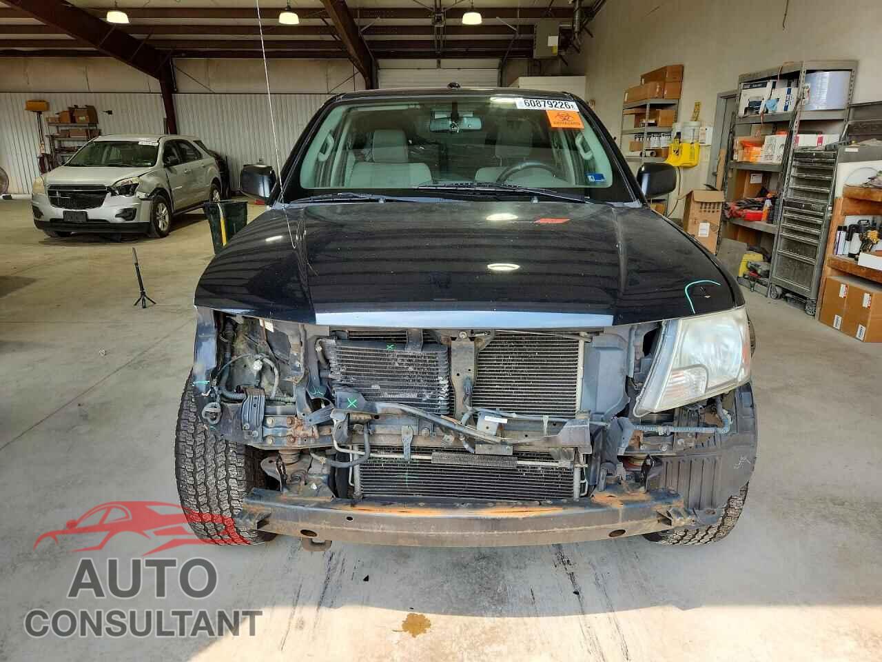 NISSAN FRONTIER 2012 - 1N6AD0EV5CC421001