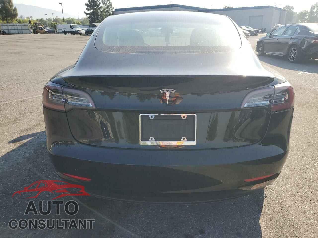 TESLA MODEL 3 2020 - 5YJ3E1EA6LF643772